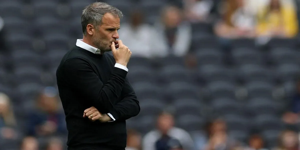 Tottenham Hotspur Pecat Pelatih Tim Putri Robert Vilahamn